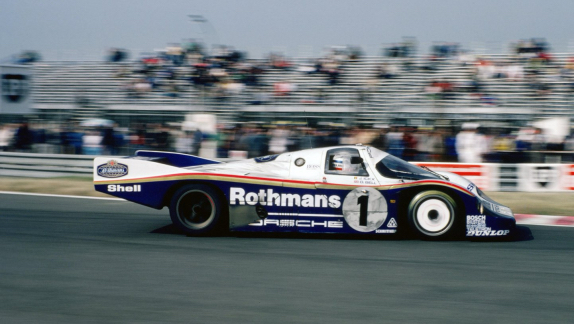 Формула E: Porsche оформит машины в стиле 80-х